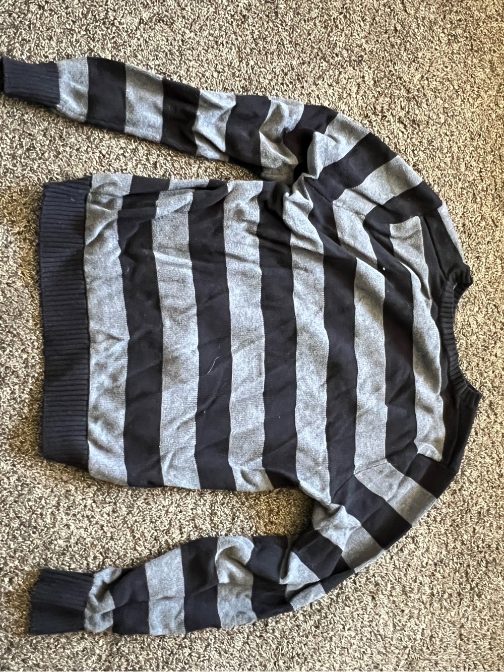Brandy Melville Black and Gray Striped Crewneck Sweater